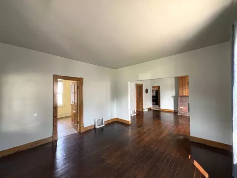 Living - 1423 Pulaski St, Peru, IL 61354 photo 2 of 5