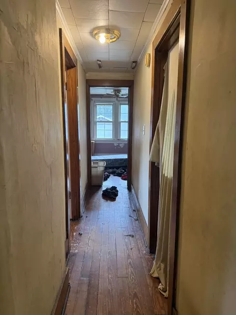 Entry Way - 507 S 2nd St, Benld, IL 62009 photo 1 of 2