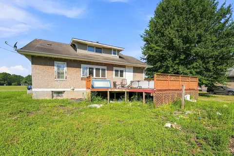 Exterior - 507 S 2nd St, Benld, IL 62009 photo 3 of 5