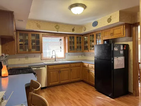 Kitchen - 24147 W Main St, Plainfield, IL 60544 photo 2 of 2
