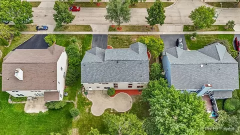 View/Area - 2240 Barrett Dr, Algonquin, IL 60102 photo 6 of 13