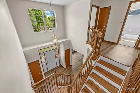 Entry Way - 2240 Barrett Dr, Algonquin, IL 60102 photo 6 of 6