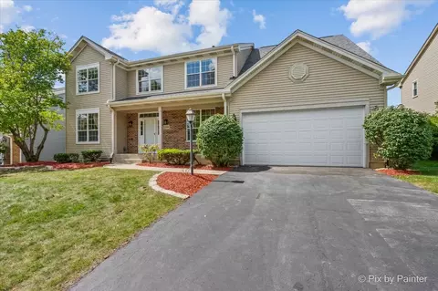 Exterior - 2240 Barrett Dr, Algonquin, IL 60102 photo 2 of 4