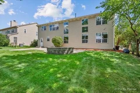 Exterior - 2240 Barrett Dr, Algonquin, IL 60102 photo 3 of 4