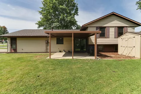 Exterior - 1 Timber View Dr, Bloomington, IL 61701 photo 2 of 10