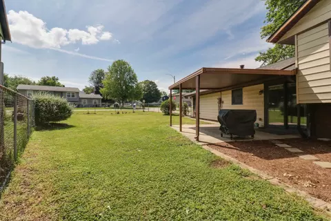 Exterior - 1 Timber View Dr, Bloomington, IL 61701 photo 4 of 10