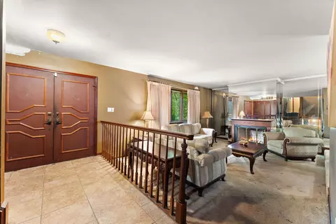 Entry Way - 7633 Hemlock Ave, Gary, IN 46403 photo 1 of 2