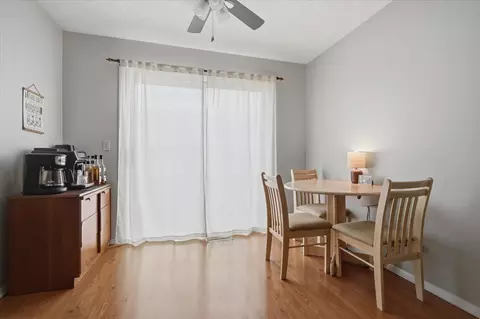 Dining - 1546 Hunt Dr #B, Normal, IL 61761 photo 1 of 1