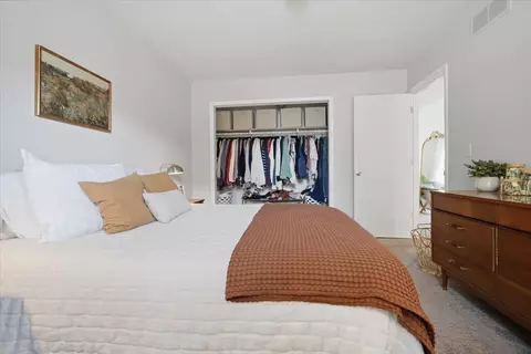 Bedroom - 1546 Hunt Dr #B, Normal, IL 61761 photo 2 of 3