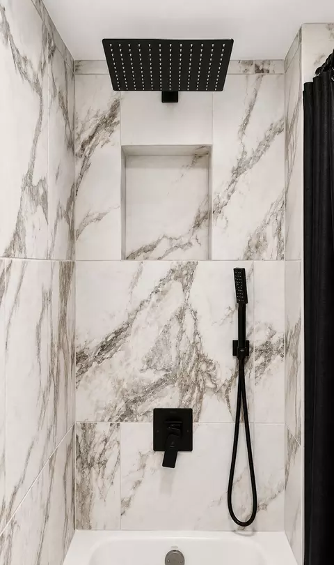 Bath - 1330 Perry St #202, Des Plaines, IL 60016 photo 6 of 6