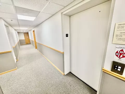 Entry Way - 1330 Perry St #202, Des Plaines, IL 60016 photo 3 of 4