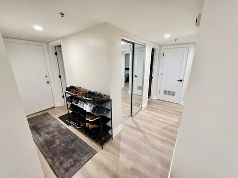 Entry Way - 1330 Perry St #202, Des Plaines, IL 60016 photo 1 of 4