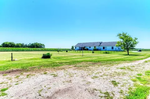 Exterior - 1700 W Scully Rd, Dwight, IL 60420 photo 3 of 3