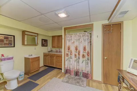 Bath - 1700 W Scully Rd, Dwight, IL 60420 photo 3 of 4
