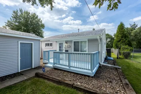 Other - 915 42nd St, Moline, IL 61265 photo 2 of 4