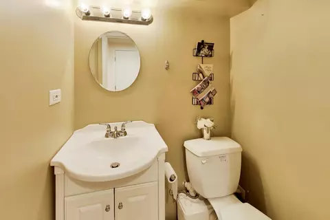 Bath - 3331 Maple Leaf Dr, Glenview, IL 60026 photo 6 of 6