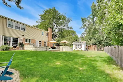 Exterior - 3331 Maple Leaf Dr, Glenview, IL 60026 photo 11 of 14