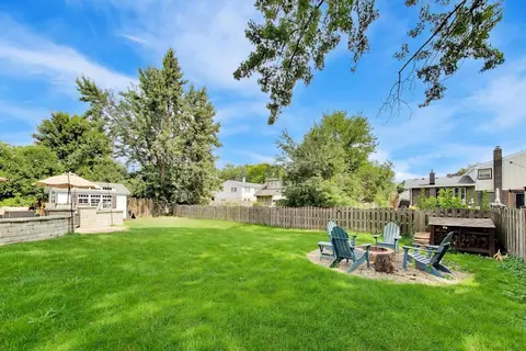 Exterior - 3331 Maple Leaf Dr, Glenview, IL 60026 photo 10 of 14