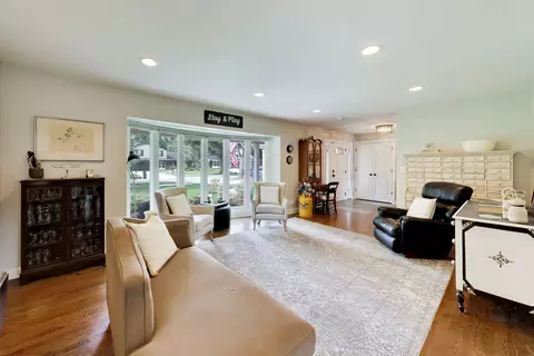 Living - 3331 Maple Leaf Dr, Glenview, IL 60026 photo 2 of 6