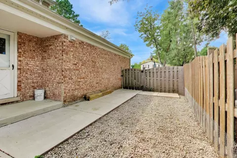 Exterior - 3331 Maple Leaf Dr, Glenview, IL 60026 photo 4 of 14
