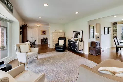 Living - 3331 Maple Leaf Dr, Glenview, IL 60026 photo 3 of 6