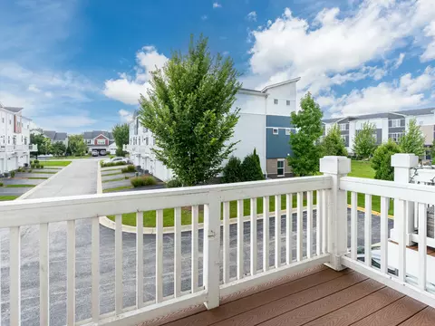 Exterior - 4154 Irving Rd, Aurora, IL 60504 photo 2 of 3