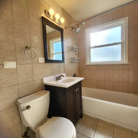 746 S Merle Ln, Wheeling, IL 60090 photo 9