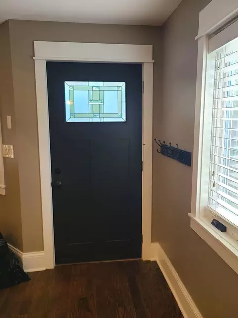 Entry Way - 333 12th St, Wheeling, IL 60090 photo 1 of 1