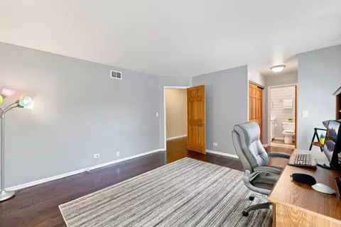 Other - 820 Southwick Dr, Algonquin, IL 60102 photo 4 of 9