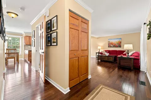 Entry Way - 820 Southwick Dr, Algonquin, IL 60102 photo 1 of 3