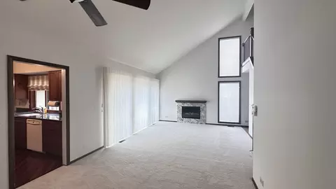 Living - 12 Kent Ct, Willowbrook, IL 60527 photo 2 of 2