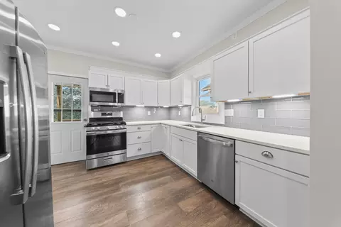Kitchen - 731 E Benton St, Morris, IL 60450 photo 1 of 2