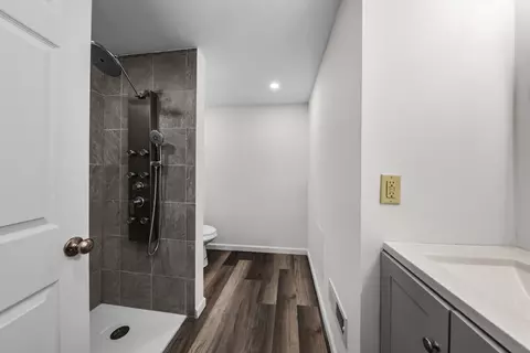 Bath - 731 E Benton St, Morris, IL 60450 photo 2 of 2