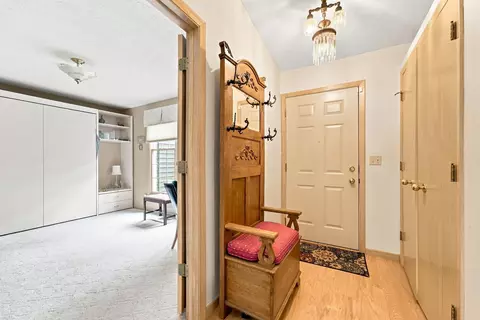 Entry Way - 4025 36th Ave Ct Ave, Moline, IL 61265 photo 1 of 4