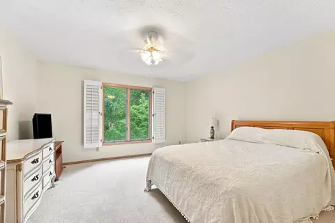 Bedroom - 4025 36th Ave Ct Ave, Moline, IL 61265 photo 2 of 3