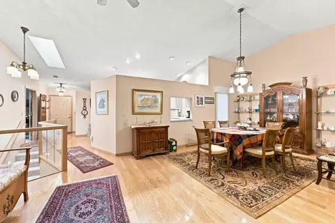 Entry Way - 4025 36th Ave Ct Ave, Moline, IL 61265 photo 4 of 4