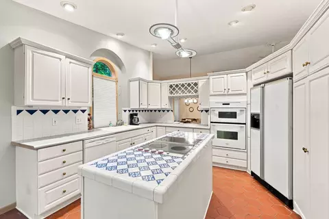 Kitchen - 4025 36th Ave Ct Ave, Moline, IL 61265 photo 2 of 3
