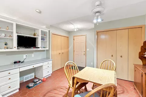 Other - 4025 36th Ave Ct Ave, Moline, IL 61265 photo 4 of 8