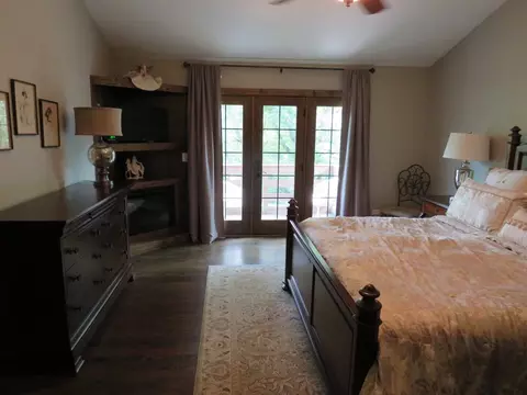Bedroom - 223 Buckingham Dr, Bartlett, IL 60103 photo 6 of 6
