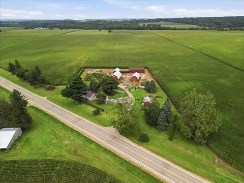 View/Area - 9896 Lincoln Rd, Morrison, IL 61270 photo 2 of 6