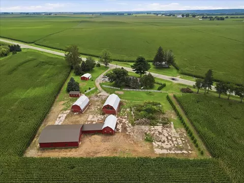 View/Area - 9896 Lincoln Rd, Morrison, IL 61270 photo 4 of 6