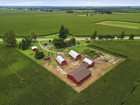 View/Area - 9896 Lincoln Rd, Morrison, IL 61270 photo 3 of 6