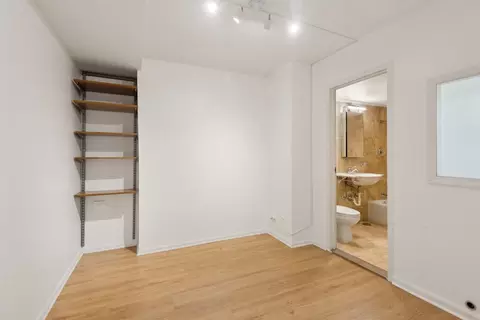 Bedroom - 253 E Delaware Pl #5E, Chicago, IL 60611 photo 1 of 1