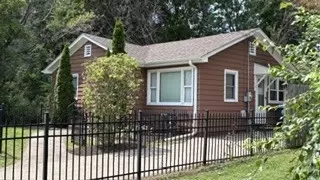 744 Orchard Ave, Aurora, IL 60506 photo 3
