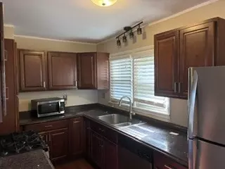 744 Orchard Ave, Aurora, IL 60506 photo 8
