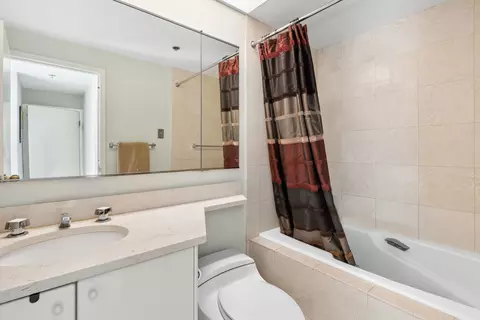 100 E Huron St #1506, Chicago, IL 60611 photo 24