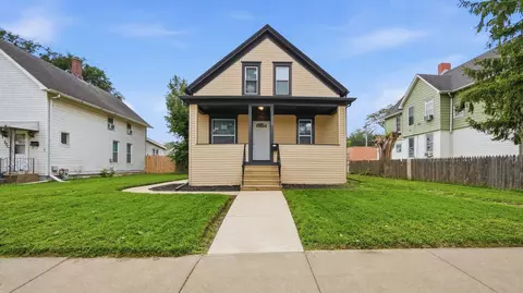 319 Willow Ave, Joliet, IL 60436