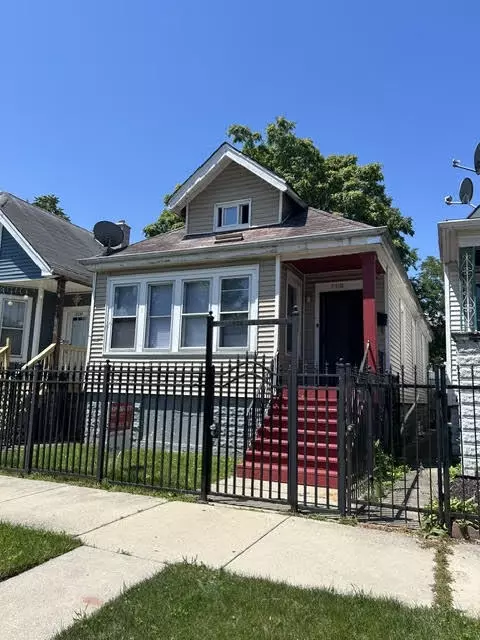 7130 S Hermitage Ave, Chicago, IL 60636