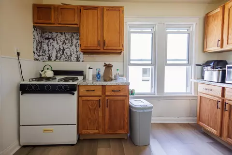 Kitchen - 341 S 5th Ave, Kankakee, IL 60901 photo 5 of 5
