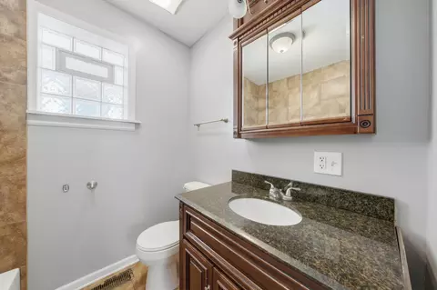 Bath - 6223 S Washtenaw Ave, Chicago, IL 60629 photo 1 of 3
